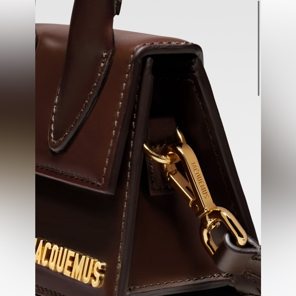 LE RAPHIA
Signature leather mini handbag.

Le Chiquito - Picture 4 of 5